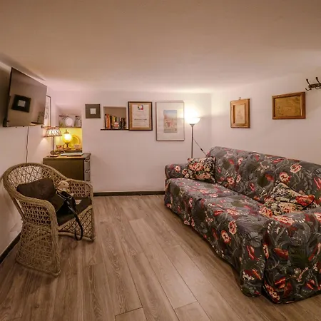 Petrella's Point With Ac ורנאצה