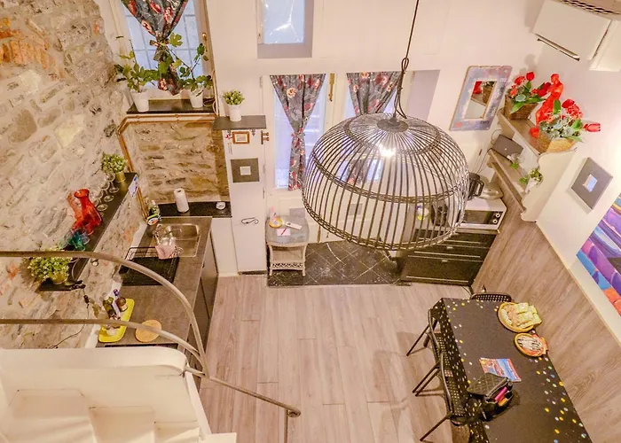 Petrella's Point With Ac