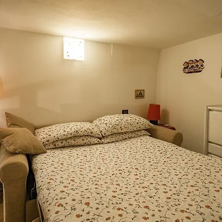 Petrella's Point With Ac * Vernazza