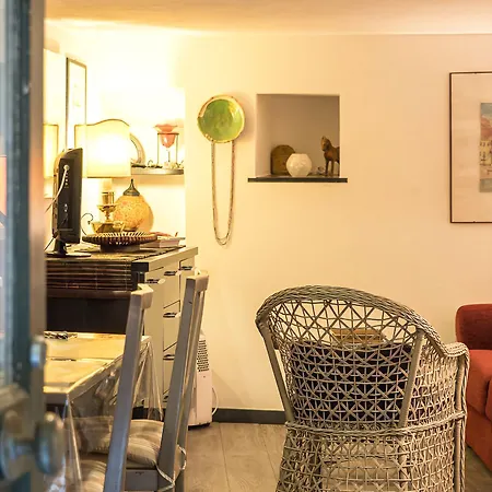 아파트 Petrella's Point With Ac