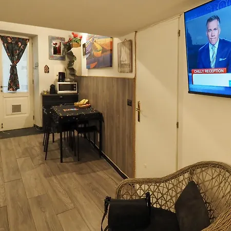 Διαμέρισμα Petrella's Point With Ac Βερνάτσα