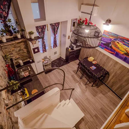 Petrella's Point With Ac * 韦尔纳扎