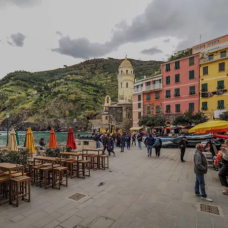 Petrella's Point With Ac * Vernazza