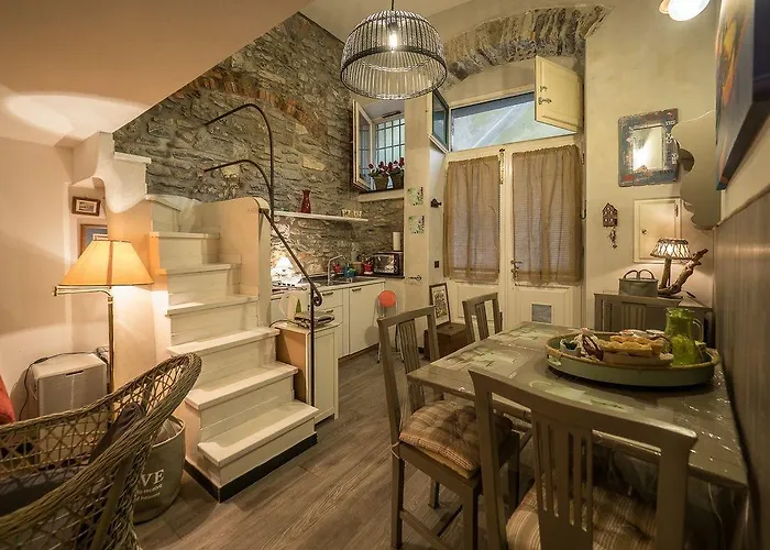 Petrella's Point With Ac Vernazza