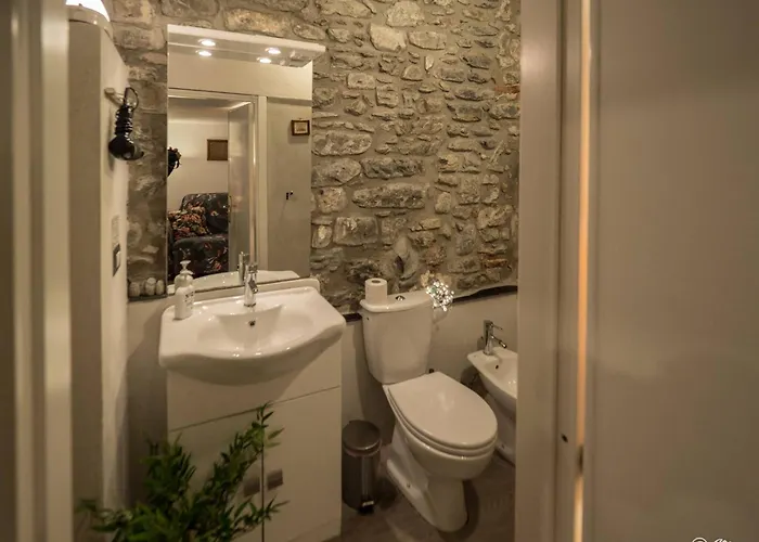 Petrella's Point With Ac * Vernazza